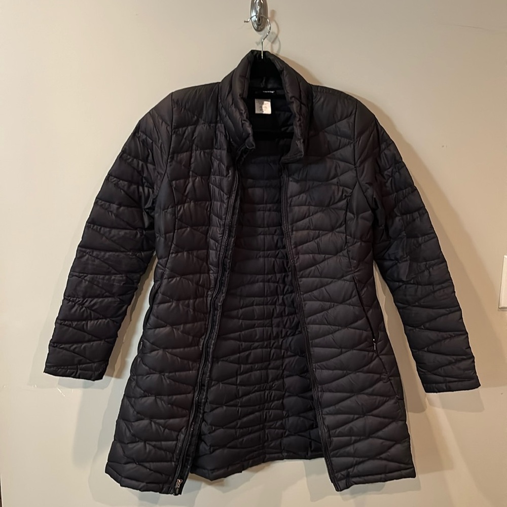 Patagonia Fiona women’s down jacket. Size Medium.